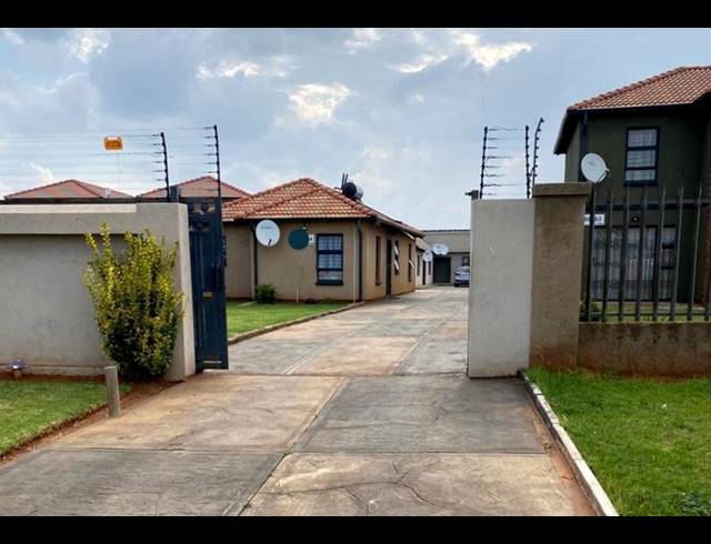 0 BEDROOM PROPERTY TO RENT IN PROTEA GLEN